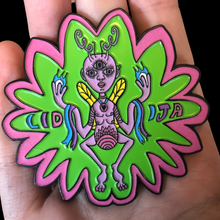 Load image into Gallery viewer, &quot;Alien&quot; purple/green glow-in-the-dark pin
