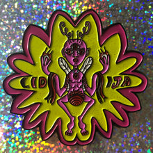 Load image into Gallery viewer, &quot;Alien&quot; pink/yellow glitter pin
