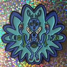 Load image into Gallery viewer, &quot;Alien&quot; blue/green glow-in-the-dark pin
